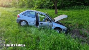 Pojazd w rowie po pościgu