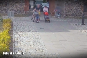 Nagranie z monitoringu - miejsce potrącenia dziewczynki przez rowerzystę.