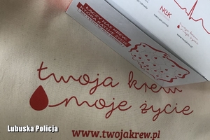 hasło akcji krwiodawstwa na torbie