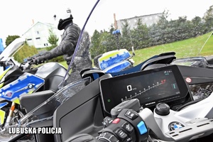 Policyjny motocykl.