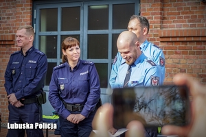 Polscy i niemieccy policjanci podczas międzynarodowej konferencji.