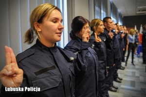 policjanci składają ślubowanie