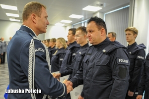 Komendant Wojewódzki gratuluje nowym policjantom