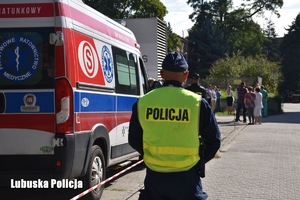 policjant na miejscu działań