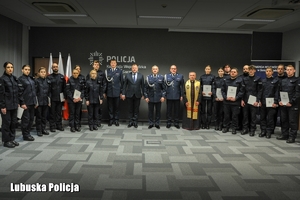 zdjęcie nowych policjantów