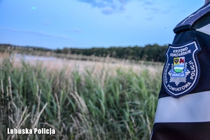 naszywka na mundurze policjanta