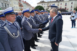 Odznaczanie policjantów i pracowników Policji.