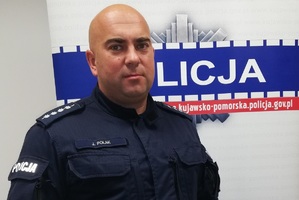 Asp. szt. Jacek Polak, który uratował desperatkę