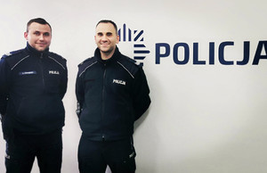 Policjanci z patrolu.