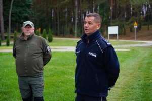 Komendant przemawia do uczestników szkolenia