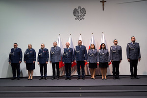 Uroczystość odznaczania policjantów i pracowników cywilnych Policji z okazji Święta Niepodległości w Urzędzie Wojewódzkim w Bydgoszczy