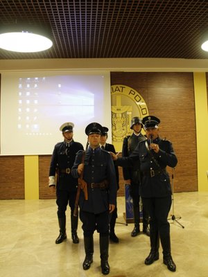 100 lat polskiej Policji. Historia i współczesność