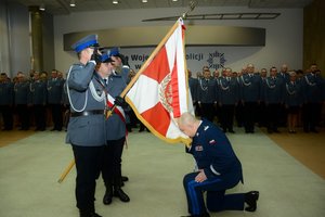 Uroczyste pożegnanie z łódzkim garnizonem nadinspektora Andrzeja Łapińskiego.