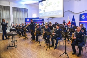 Konferencja podsumowująca projekt, występ orkiestry.