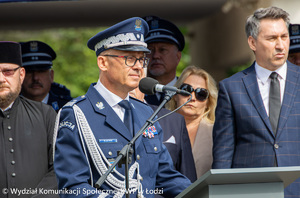 Komendant Wojewódzki Policji w Łodzi.