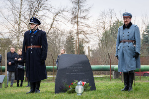 Pomnik upamiętniający ofiary zbrodni katyńskiej.