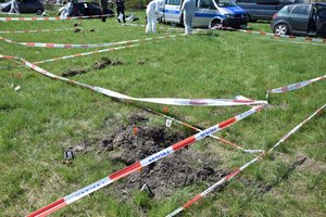 policjanci podczas konkursowych oględzin