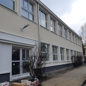 Elewacja modernizowanego budynku.