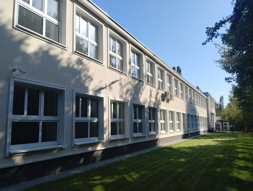 Front wyremontowanego budynku KGP.