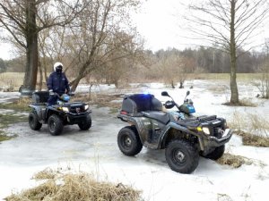 Mazowieccy policjanci na quadach podczas poszukiwań osoby zaginionej