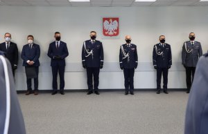 Grupa umundurowanych policjantów na czele z Komendantem Głównym Policji