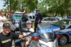 uczestnicy festynu