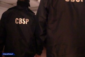 Policjanci CBŚP w trakcie czynności służbowych - zdjęcia poglądowe