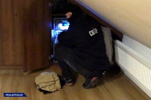 Policjanci CBŚP w trakcie realizacji