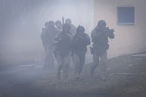 policjanci w trakcie szkoleń