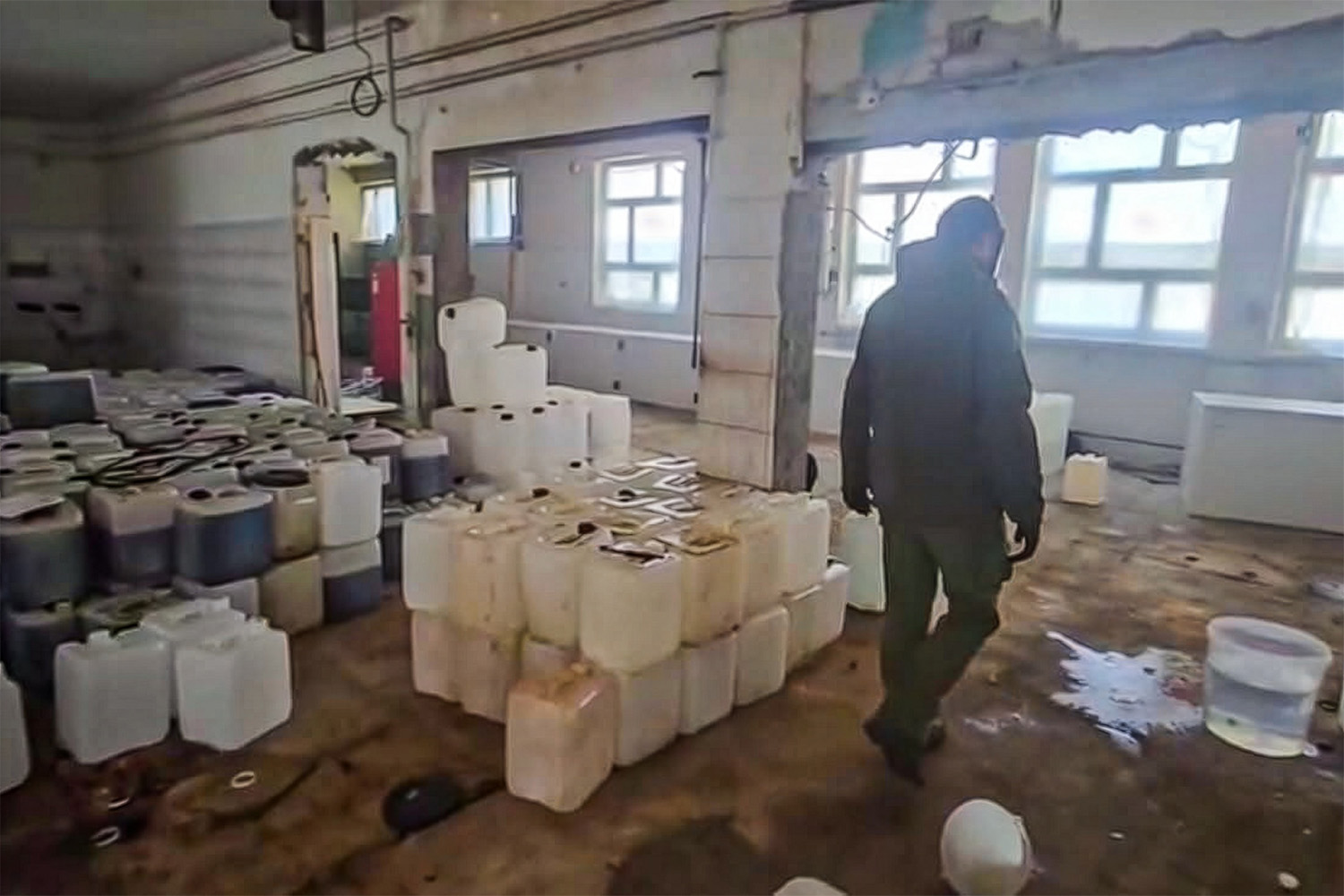 CBŚP zlikwidowało trzy laboratoria narkotykowe oraz narkotyki o czarnorynkowej wartości ponad 145 milionów złotych