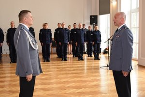 Policjanci podczas uroczystego ślubowania