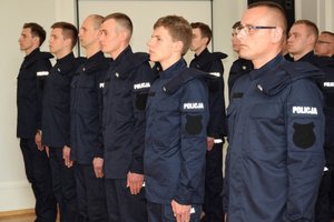 Policjanci podczas uroczystego ślubowania