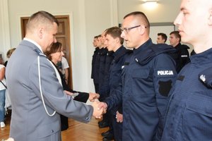 Policjanci podczas uroczystego ślubowania