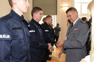 Policjanci podczas uroczystego ślubowania