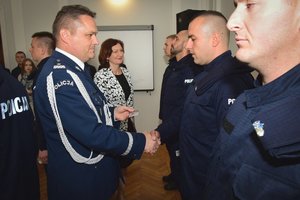 Ślubowanie nowych policjantów w auli Komendy Wojewódzkiej Policji