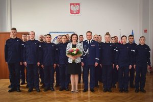 Ślubowanie nowo przyjętych policjantów w auli Komendy Wojewódzkiej Policji w Rzeszowie