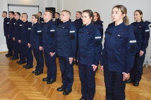 Policjanci podczas uroczystości ślubowania