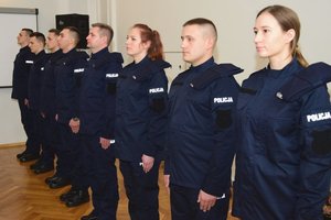 Policjanci podczas uroczystości ślubowania