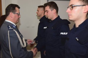 Policjanci podczas uroczystości ślubowania