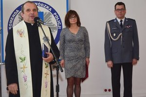 Policjanci podczas uroczystości ślubowania