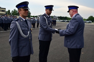 Funkcjonariusze podczas Święta Policji na placu apelowym Oddziału Prewencji Policji.