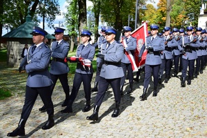 Odsłonięcie tablicy upamiętniającej funkcjonariuszy Policji Państwowej w Kalwarii Pacławskiej