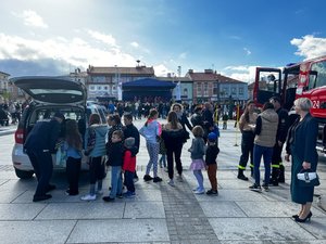 Zdjęcia przedstawiają miejsce odbywania się imprezy charytatywnej &quot;razem dla Poli&quot;.