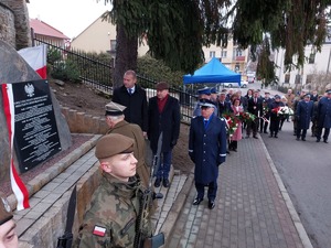 Odsłonięcie pomnika żołnierzy AK w Brzostku