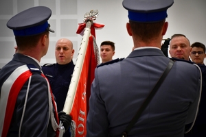 Policjanci podczas ślubowania w auli Oddziału Prewencji Policji w Rzeszowie