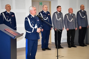 Policjanci podczas ślubowania w auli Oddziału Prewencji Policji w Rzeszowie