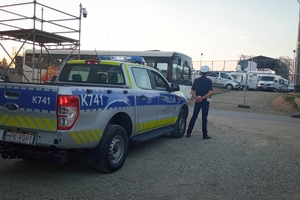 Policjanci podczas zabezpieczenia uroczystości beatyfikacyjnych w Markowej.
