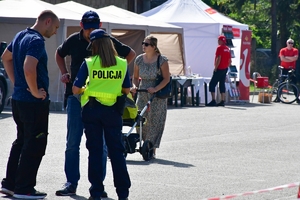 Policjanci podczas zabezpieczenia uroczystości beatyfikacyjnych w Markowej.