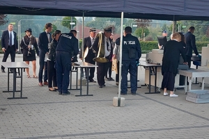 Policjanci podczas zabezpieczenia uroczystości beatyfikacyjnych w Markowej.