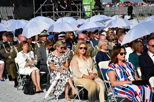 Policjanci podczas zabezpieczenia uroczystości beatyfikacyjnych w Markowej.